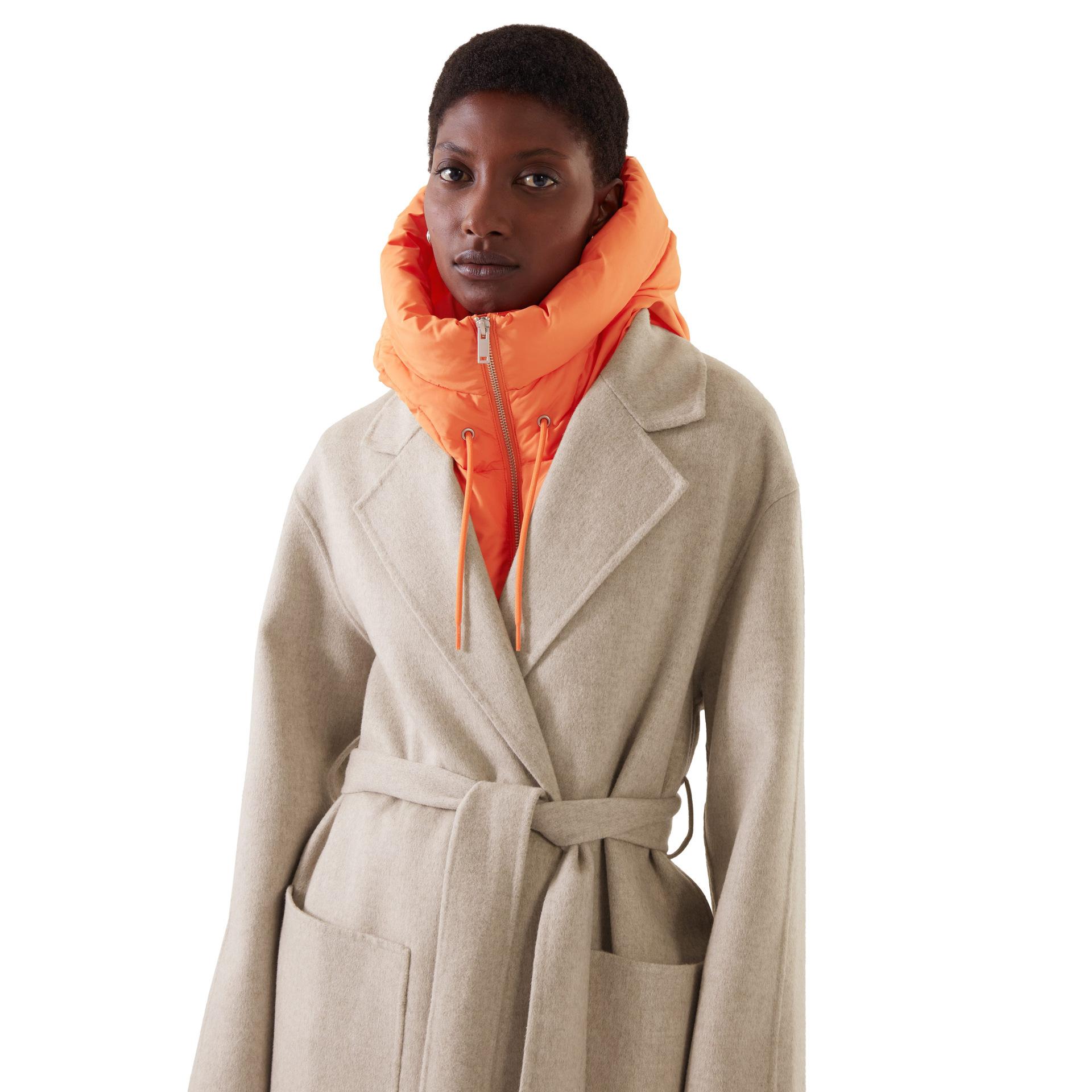 

Fashionable And Versatile Clothing Accessories, Hooded, Fake Collar, Vest, Camisole For Women S помаранчевий