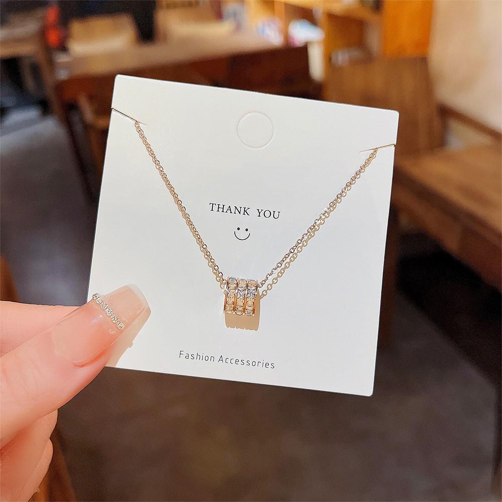 Korean 18K Gold Titanium Steel Women's Clavicle Necklace - Versatile, High-End, Non-Fading Temperament Choker.