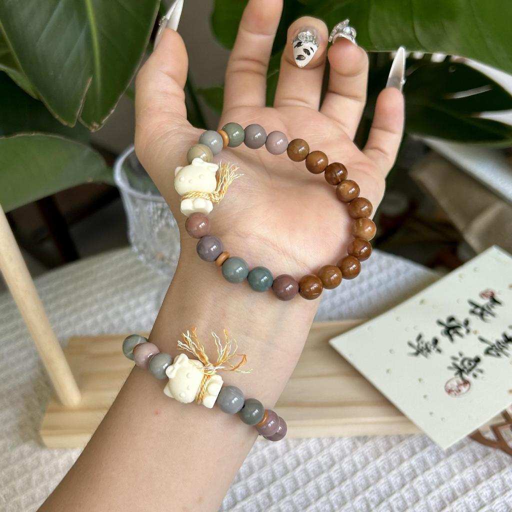 Handmade Natural Beaded Bracelet - Retro Literary Style.