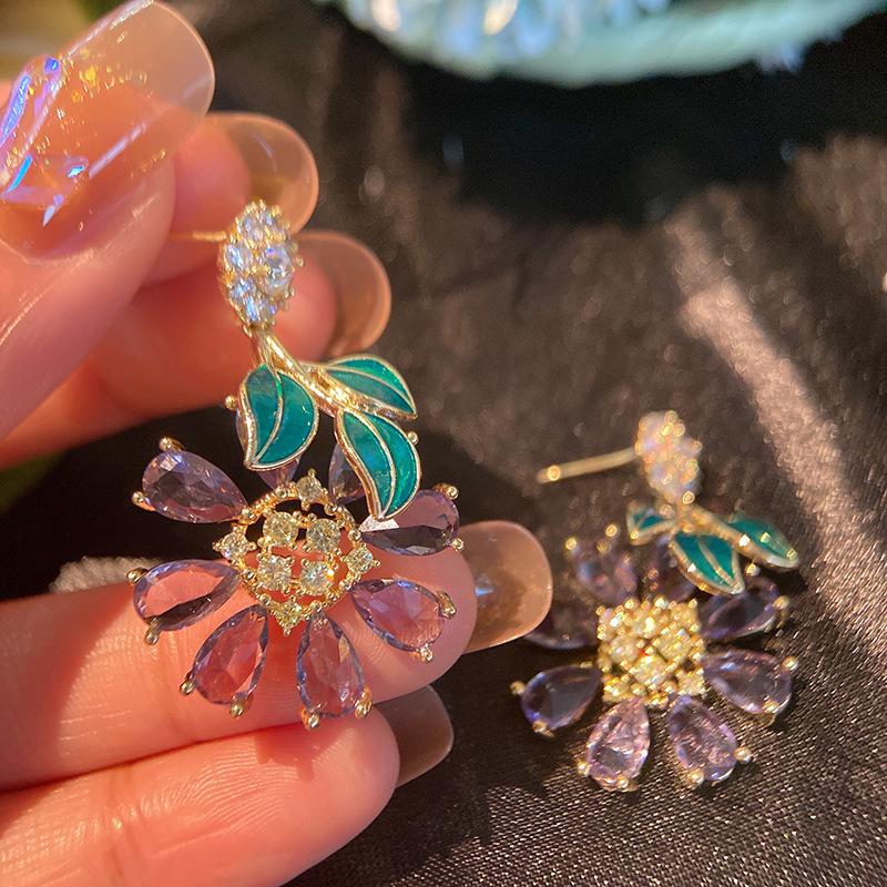 Ins Net Rot Ohrringe Weibliche Sonne Blume Glänzende Ohrringe Farbe Zirkonia Temperament Baumeln Ohrringe für Frauen