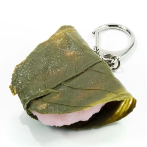 Food replica keychain - Sakuramochi (cherry blossom rice cake) that looks like you could eat it 081OK