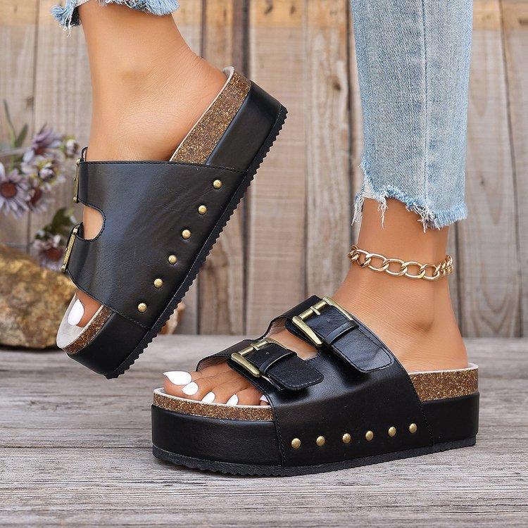 2025 large size thick bottom belt buckle slippers women's summer 2025 new rivet slippers women