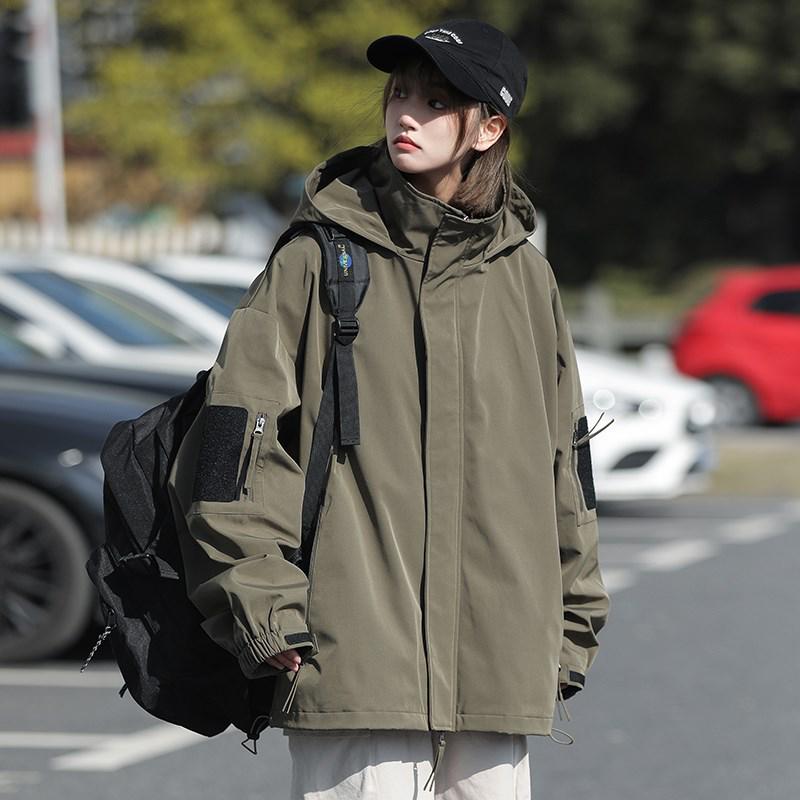 Unisex Japanese Style Multi-Pocket Windproof Hooded Jacket for Spring/Autumn Hiking