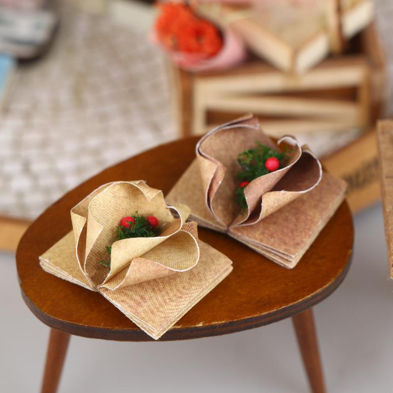 1/12 Dollhouse Mini Magic Book Model Dollhouse Wizarding World Scene Ornament Dolls House Vintage Decoration Photo Props