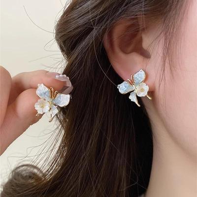 Orecchini Farfalla Blu Gradiente Ago Argento S925 - Eleganti, Versatili Design Floreale