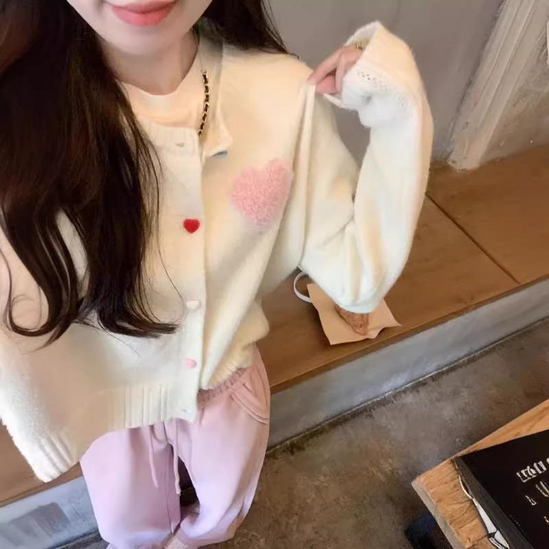 Spring and Autumn short loose round neck knitted cardigan new small coat sweet gentle wind love