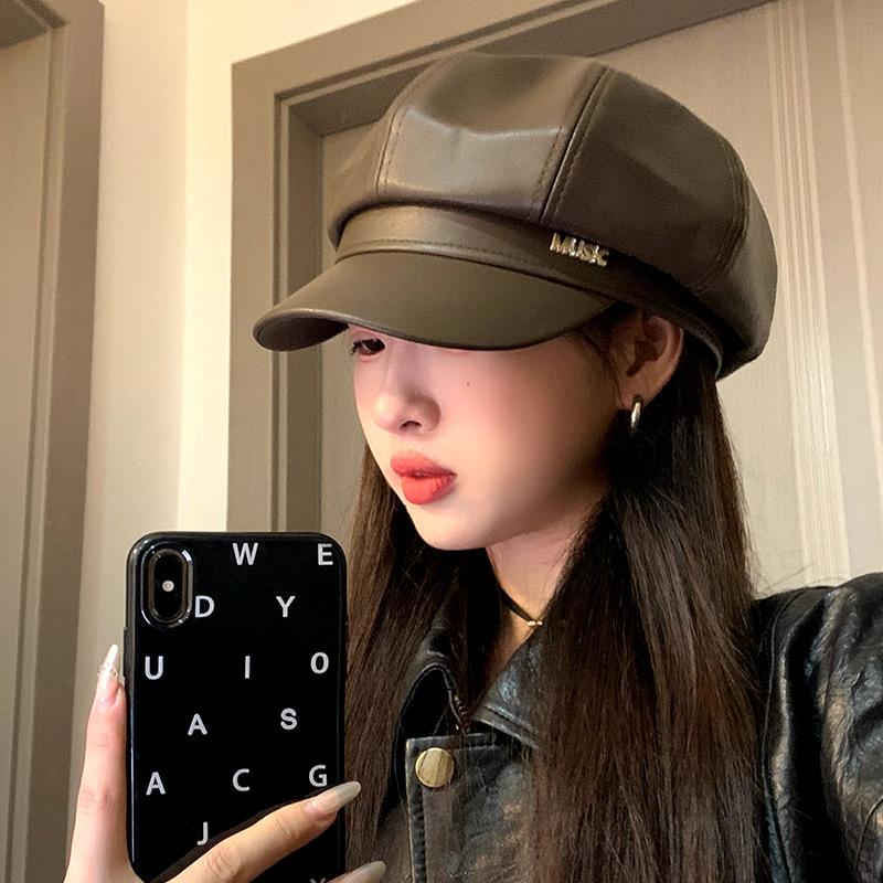 

Береты модны и универсальны. Восьмиугольные шляпы из искусственной кожи идеально подходят для защиты от солнца и прогулок. Шляпы художника тоже универсальны 54-58cm