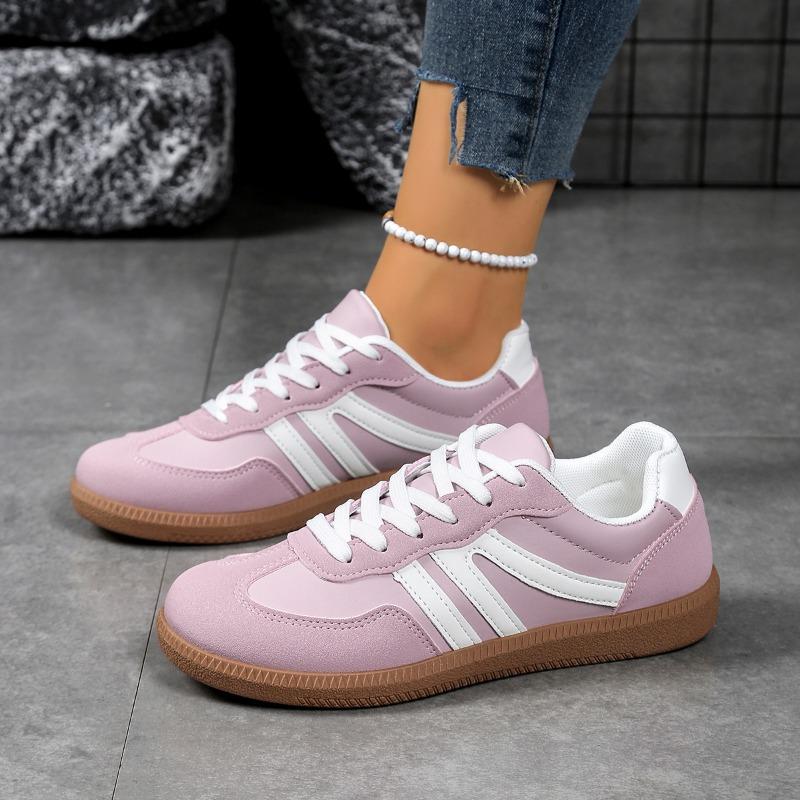 Fashion Women Sneakers 2025 Spring New Flat Loafers Comfortable Slip on Soft Female Sneakers Lightweight Outdoor Shoes