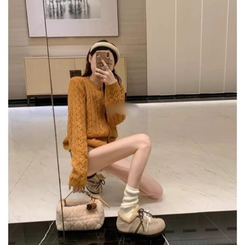 Rindslederversion Innenhöhenerhöhung Samt Damen Herbst und Winter neue Retro warme Wolle Baumwollschuhe