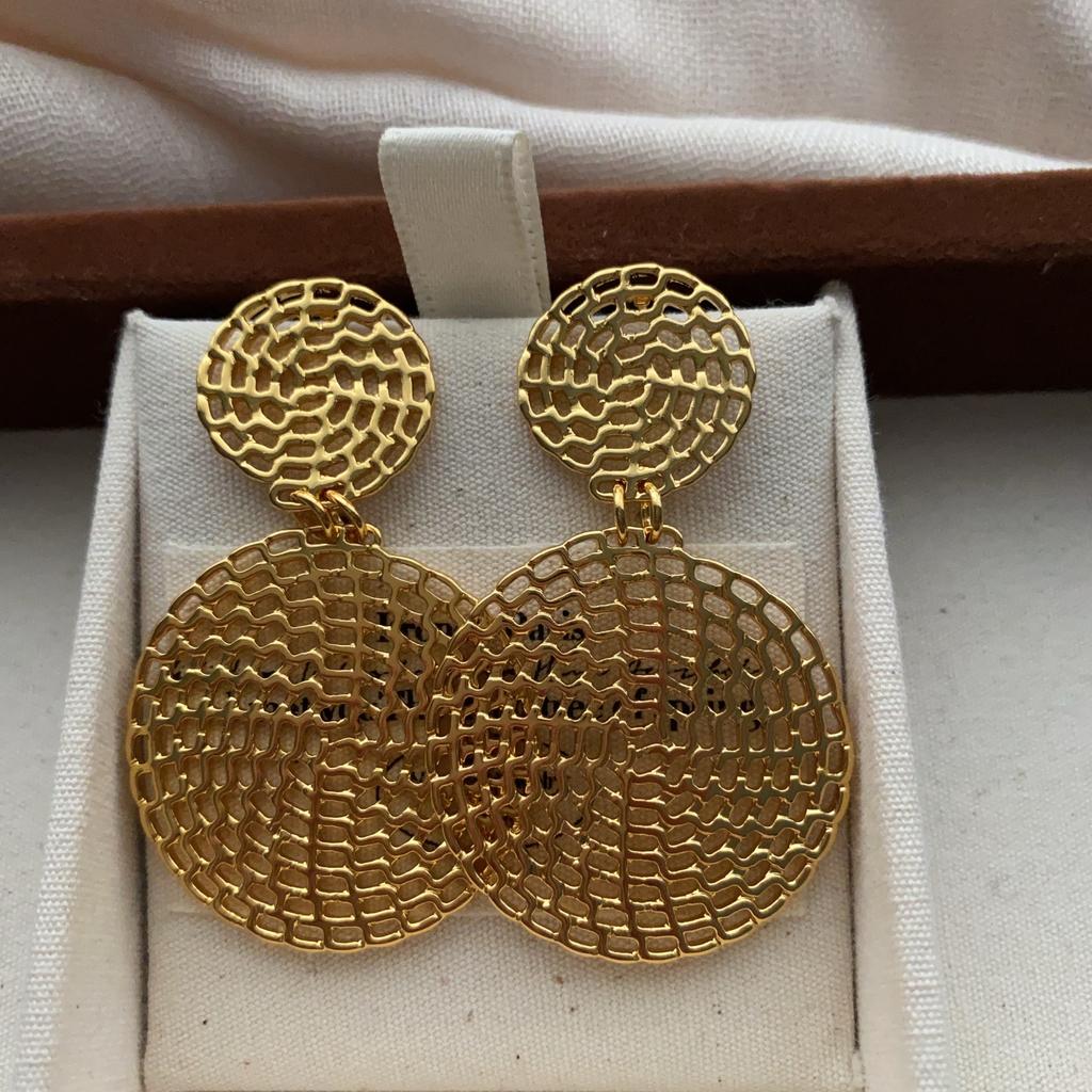 Simple Double-Layer Hollow Round Earrings, Earrings, Light Luxury And Fashionable Three-Dimensional Niche Personality, High-Grade Light Luxury