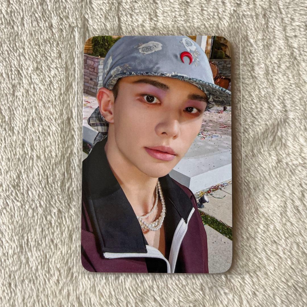 

[USED] Stray kids DOiT FANS SHOP Hyunjin