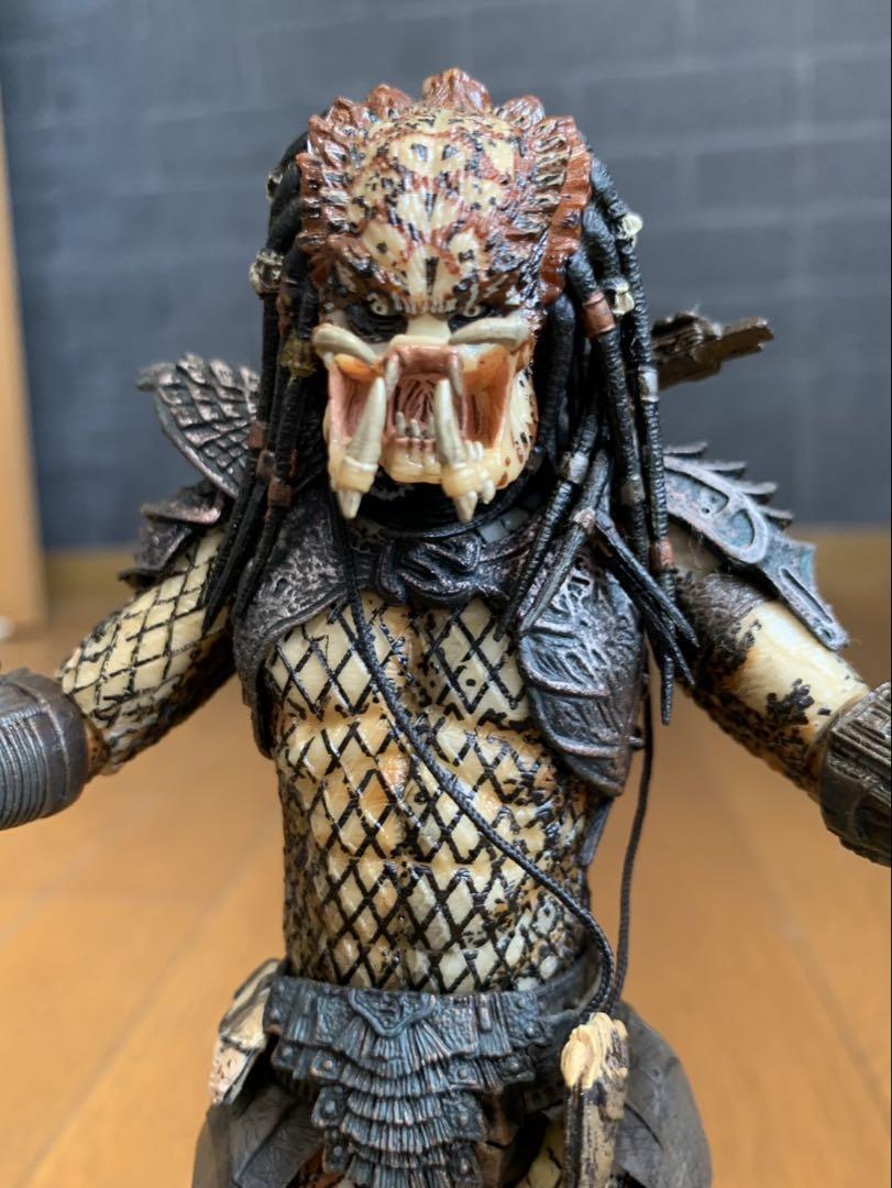 

[Б/У] Фигурка Хищника