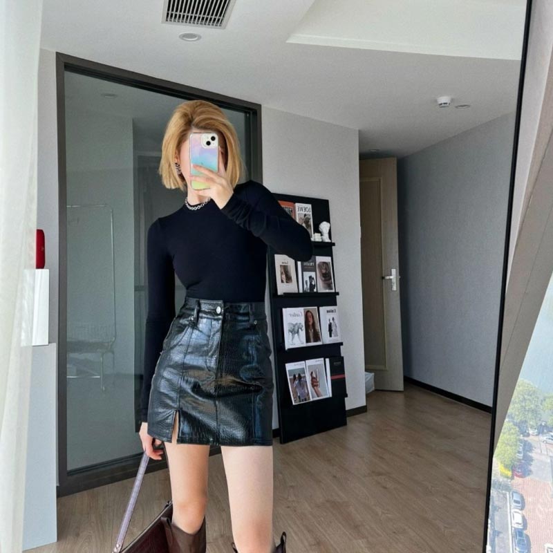 Черные юбки с разрезом для женщин — фото 8