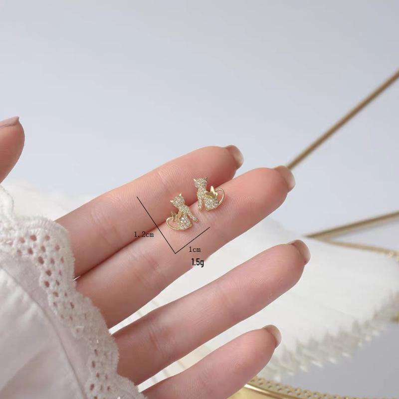 Eco-friendly Minimalist Cat Stud & Dangle Earrings - Retro & Popular Korean Jewelry