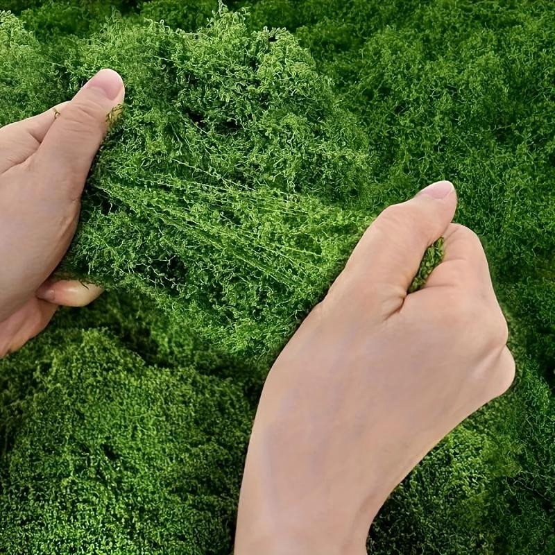 Large Artificial Moss Mat - Lush Green Foliage for Indoor/Outdoor Landscape Beautification, Easy Cutting, Realistic Texture,  Moss Decor