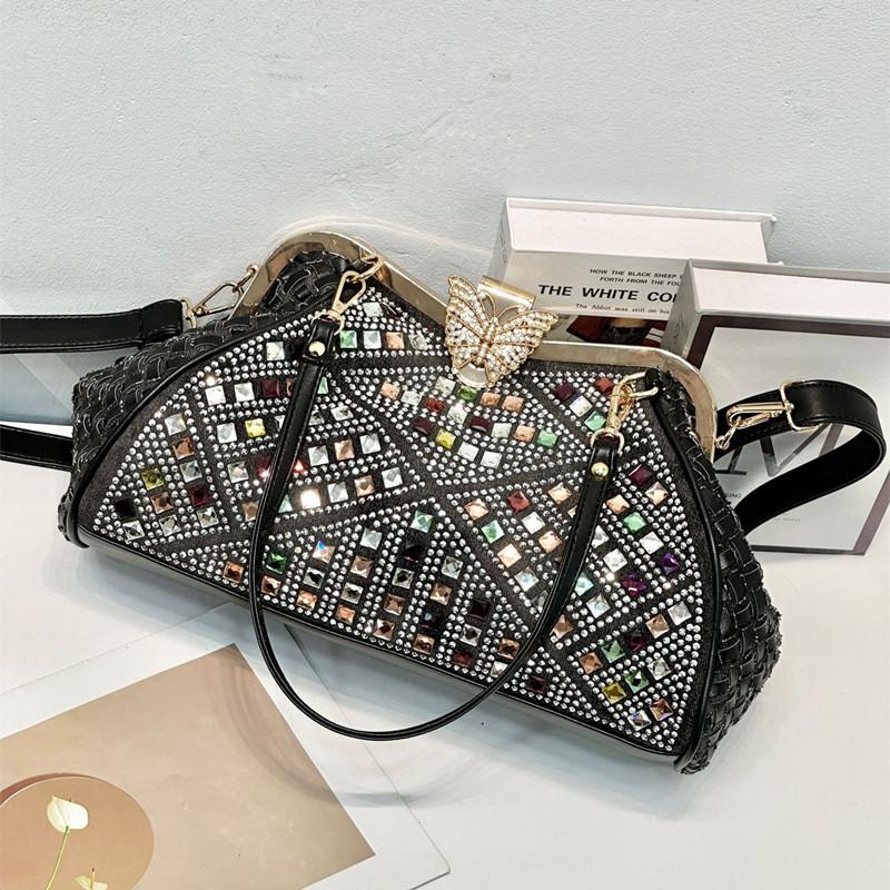 2026 Luxuriösste Neueste Große Farbige Diamant Damen Clip Handtaschen Mode Designer Denim Schmetterlingsschnalle Tragetasche High-End Bankett-Tasche