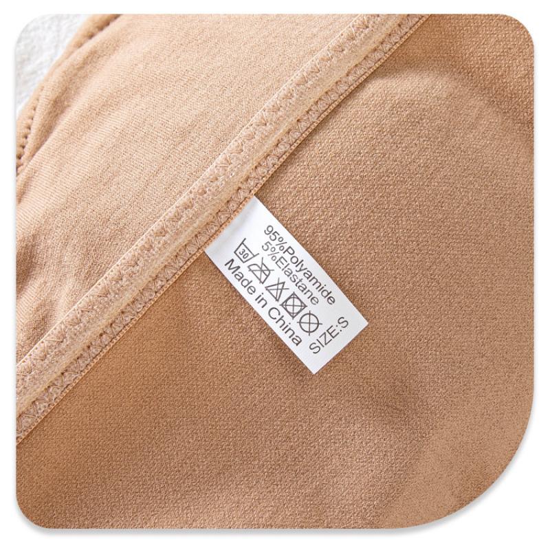 Dámský top s obepnutím hrudníku ve větších velikostech, spodní prádlo typu boob tube, krásná záda a odhalená ramena, dámské intimní prádlo