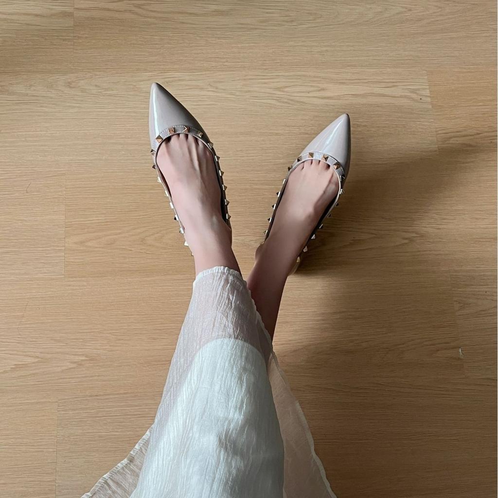 Sheepskin version~ inner height increase 5cm rivet shallow mouth pointed leather French temperament single shoes women's versatile commuter flats