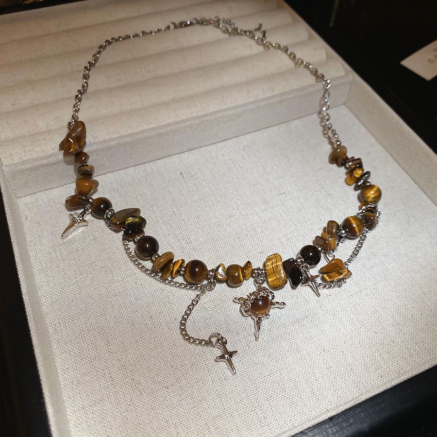 2025 Retro Tiger Eye Necklace: Elegant, Versatile Clavicle Chain with a High-End Luxury Feel