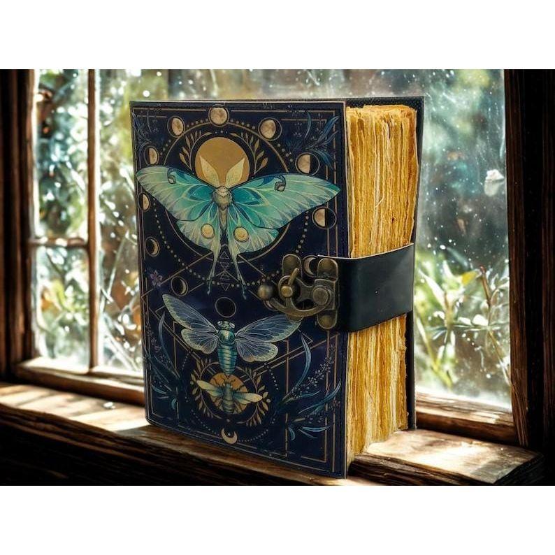 

Handmade Leather Journal Luna Moth Design, Blank Spell Book of Shadows Journal for Men & Women, Deckle Edge Paper with Lock Clasp, Wiccan 7 x 5 in - 200 page