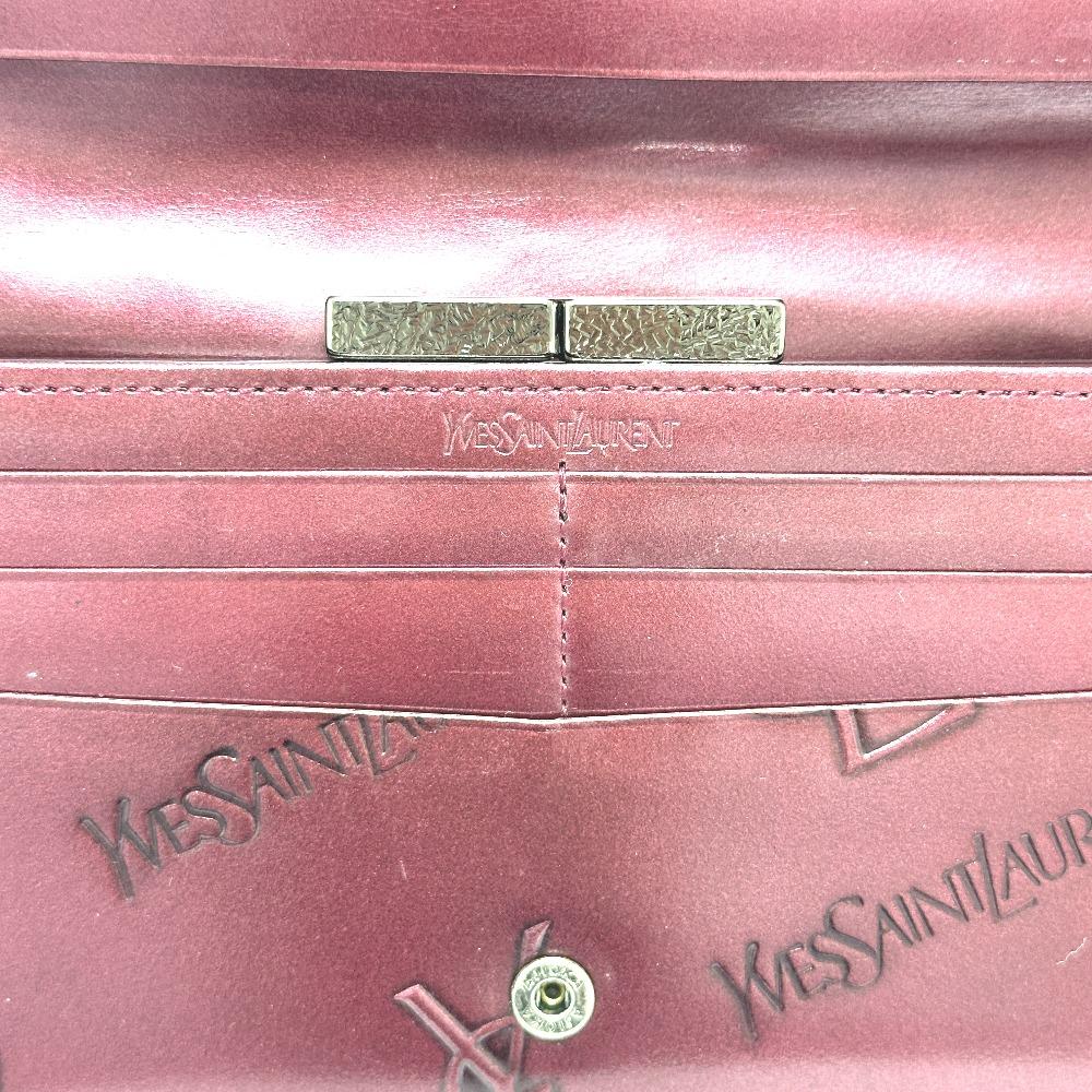 Yves Saint Laurent Carteira Longa Bifold com Fecho de Beijo com Padrão YSL por todo