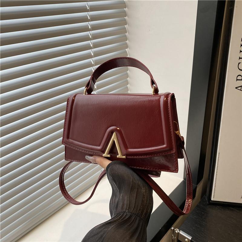 Korean Version Niche Bag 2025 New Texture Foreign Casual Portable Women's Bag Trendy Fashion Shoulder Messenger Bag