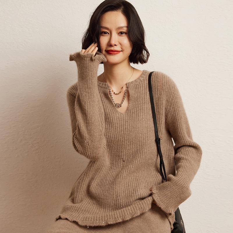 Women's Thickened Cashmere Sweater with Scissor Collar and Sequin Detail - Autumn/Winter Knitted Base Layer