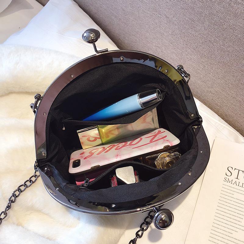 Women's Bag 2025 New Trendy Diamond-encrusted Rivet Fringed Fashionable Versatile Chain Single Shoulder Crossbody Portable Clip Shell Bag