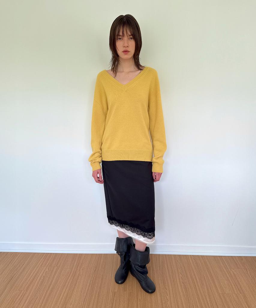 DIAGONAL V Neck Basic Knit (Yellow)