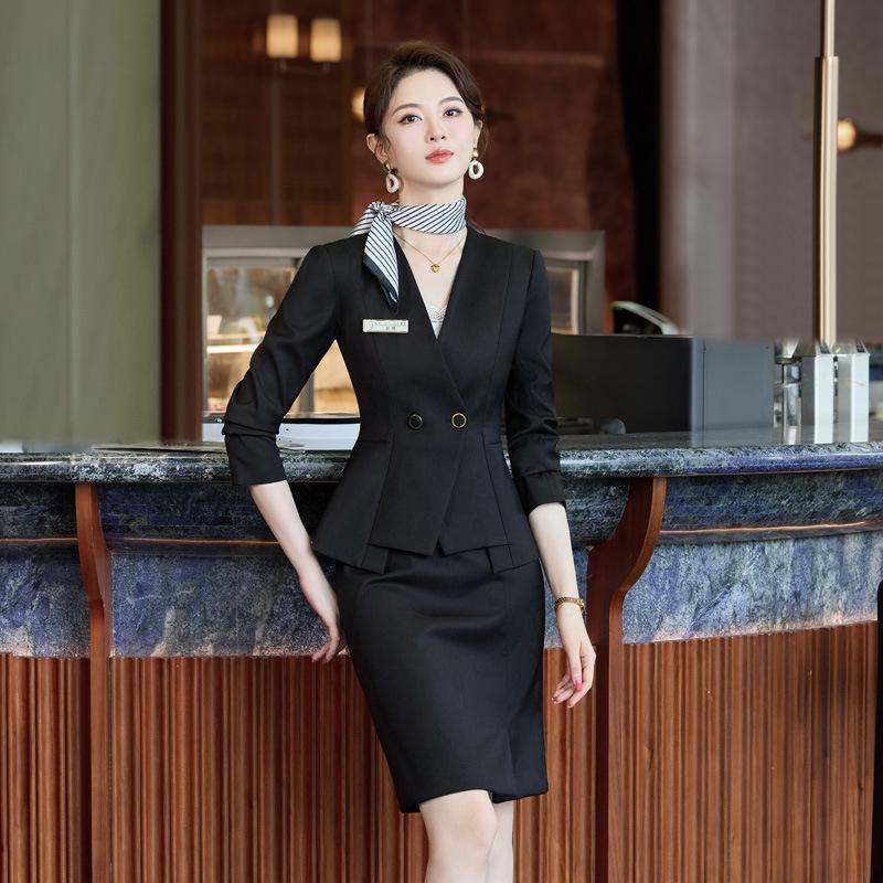 2025 Women's Professional Suit: Autumn Style Workwear for Hotel, Salon, and Jewelry Store Managers