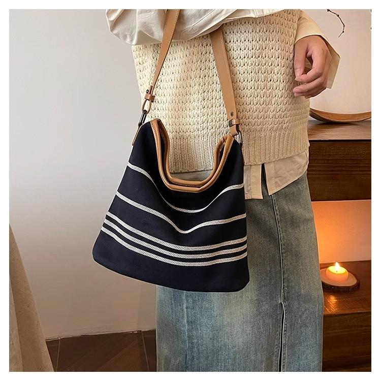 IELGY Casual Plaid Bucket Bag All-Match One-Shoulder Large-Capacity