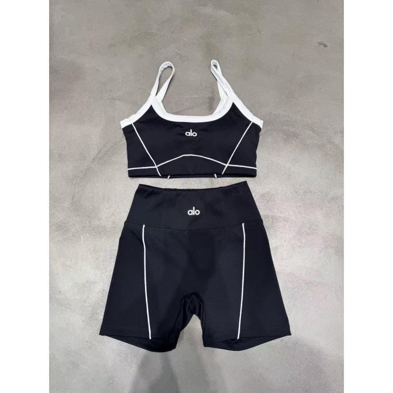 

Alo25 Summer Women s Yoga Set: Nude Bra & Shorts with Chest Pads and Contrasting Straps Large чёрный
