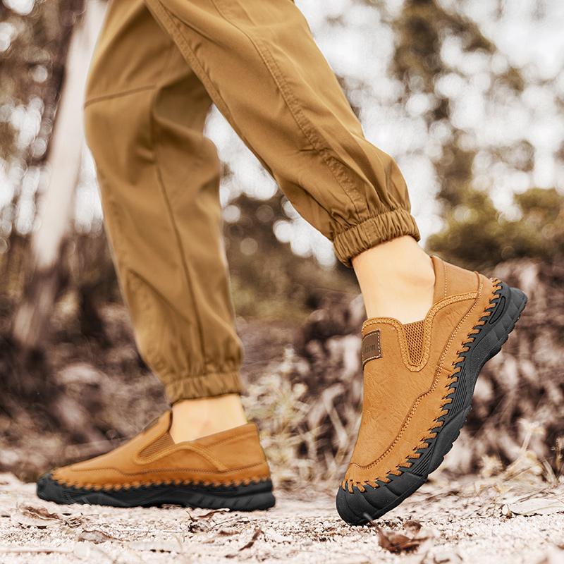 Fashion New Soft Men Loafers Slip On Leather Casual Shoes For Men Moccasins Plus Size 48 Flats Sneakers Men Handmade Design Man Shoes