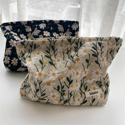 1pc Fashion Relief Flowers Print Cosmetic Bag Canvas Washing Bag Large Capacity Women Travel Cosmetic Pouch Make Up Storage Bags