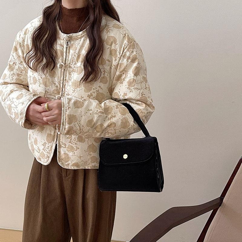 

Новая женская куртка на пуговицах в национальном стиле в китайском стиле, зимняя 2025, ретро-жаккард, утолщенная, нишевая, высококлассная куртка-пуховик one size fits all