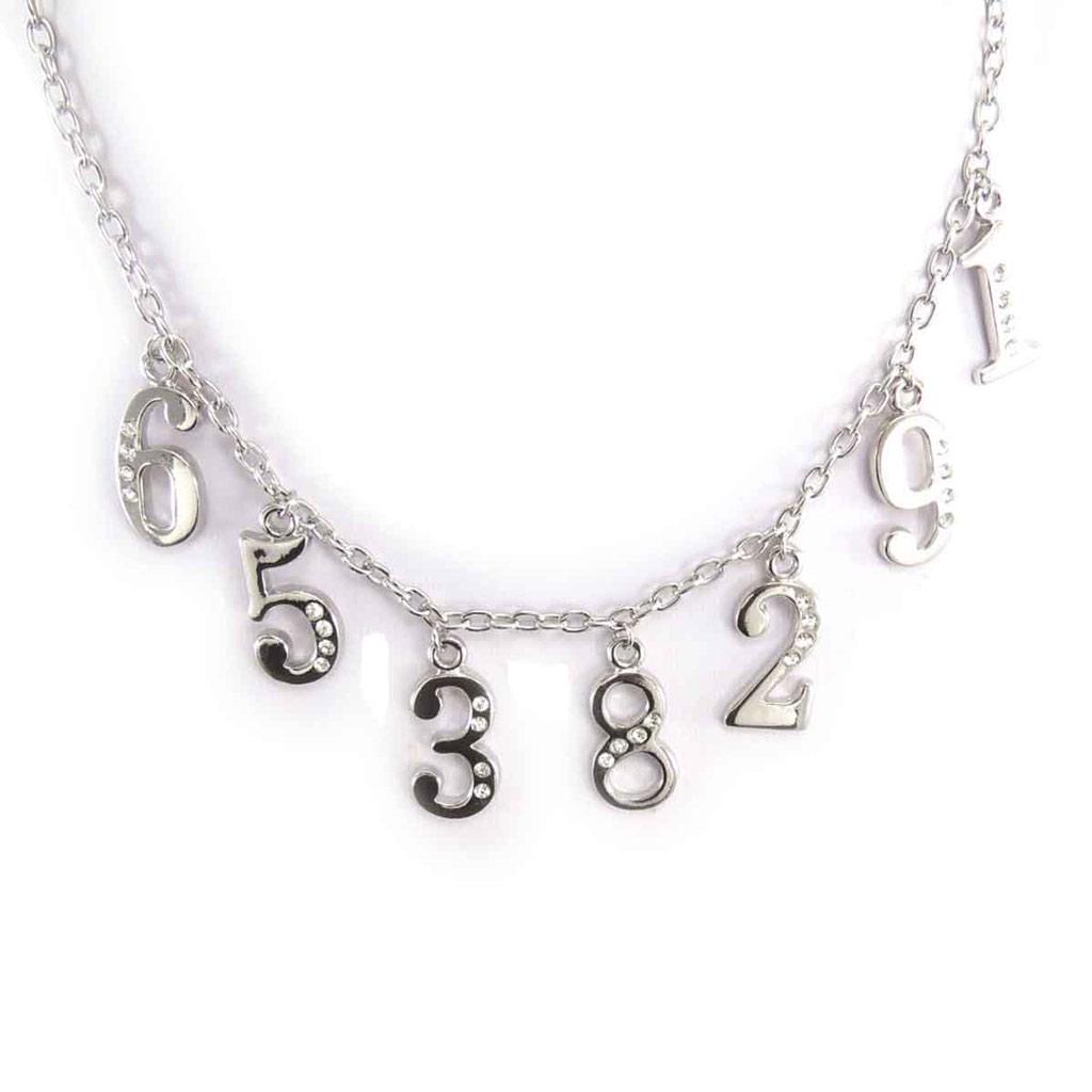 Les Trésors De Lily [J8079] – Silberne Designer-Halskette „Numbers“.