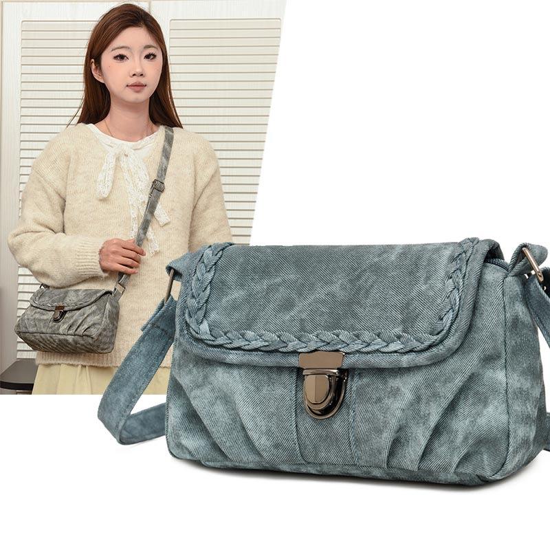 Compact Cross-body Bag for Traveling and Shopping, Stylish Small Bag for Middle-aged Mothers