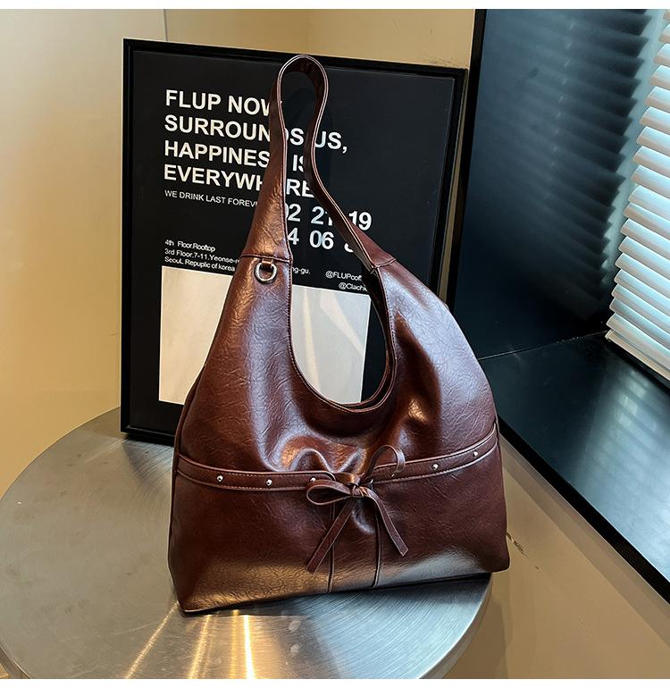 Retro Bag Women's Large-capacity New Autumn and Winter Leisure Niche Shoulder Underarm Bag Commuter Tote Bag