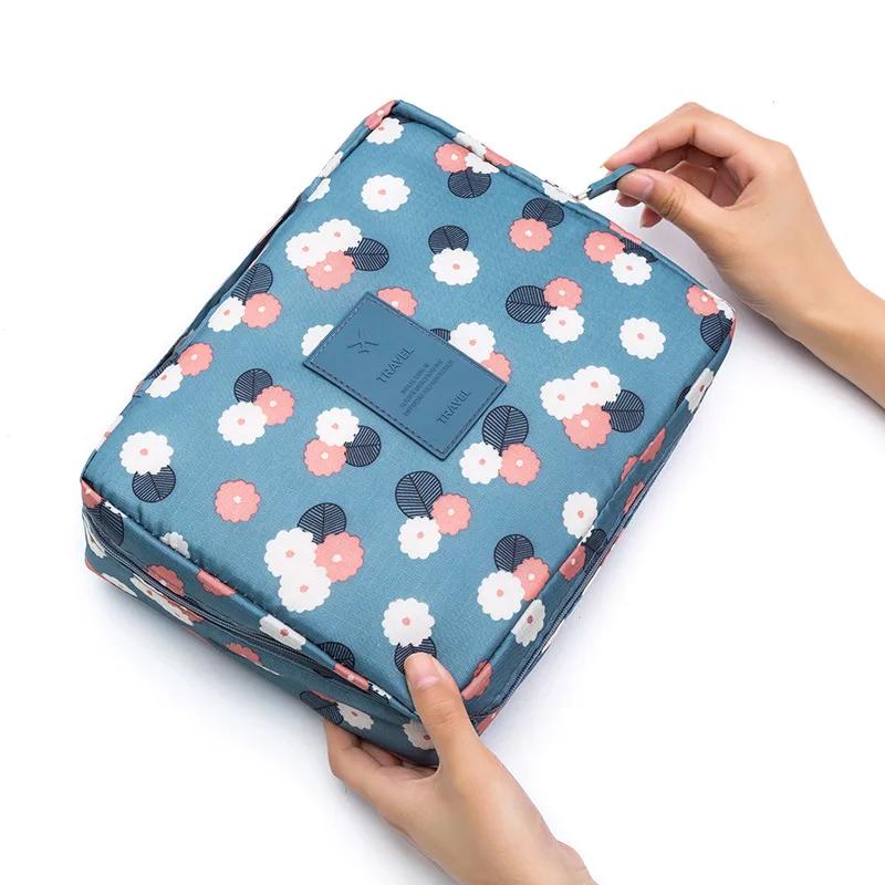 High Capacity Outdoor Girl Makeup Bag Women Cosmetic Bag Toiletries Organizer Waterproof Female Storage Make Up Case Make Up Bag