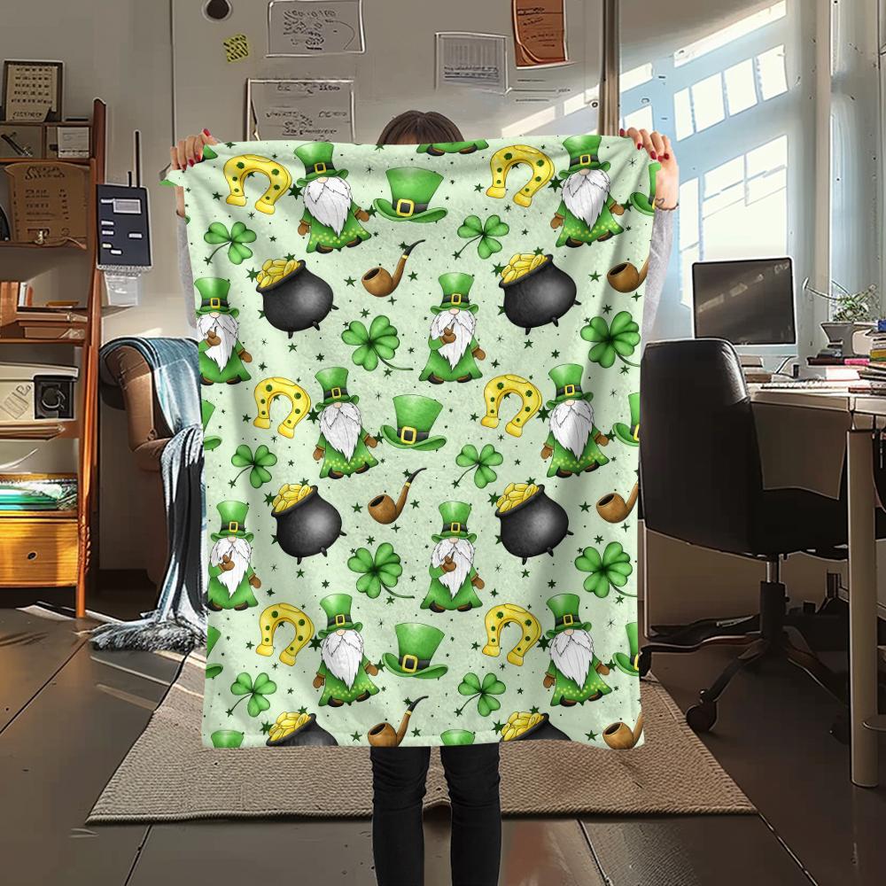 

St.Patrick s Day Green clover Print Flannel Blanket,High quality Comfortable for All Seasons,Home Decor,Warmth and Comfort,Perfect for Christmas Gifts 80cm x 120cm