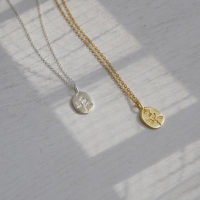 Rose Flower Oval Brand Necklace For Women Exquisite Sweater Chain French Accessories