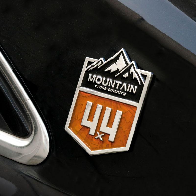 Adesivo per auto 3D Emblema 4x4 Mountain Side Shield Logo Distintivo Decalcomania per baule Adatto per Jeep Wrangler Highlander Car Styling