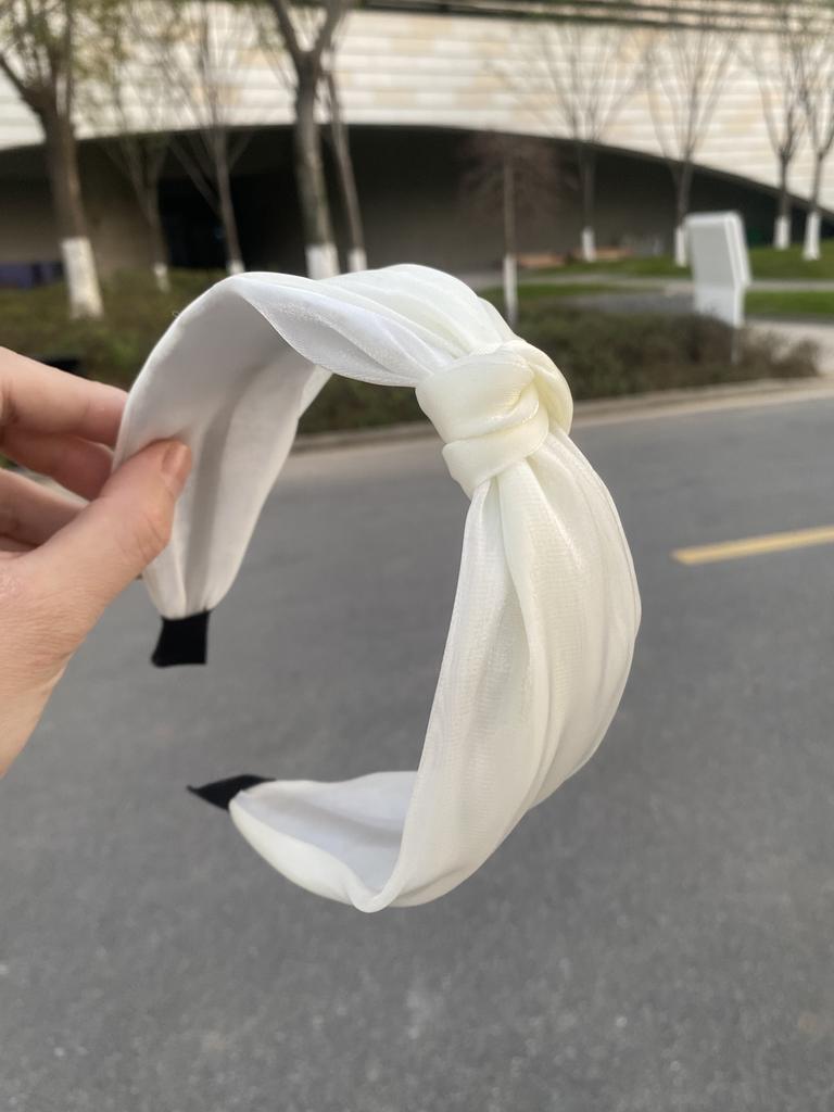 K-Stil von Ins Mädchens Helles Seidengarn Geknotetes Stirnband Schlichte Breitkrempige Doppellagige Gedrehte Haarnadel Super Fee Reine Farbe Haaraccessoire