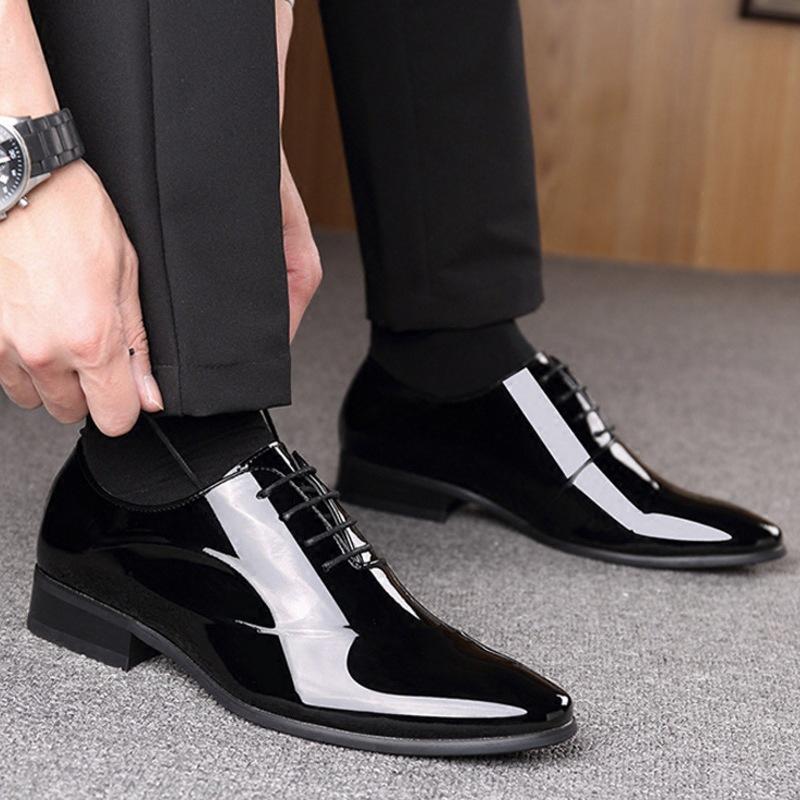 Autumn new men's business dress pointed patent leather shoes youth versatile lace-up large size men's shoes groom wedding shoes