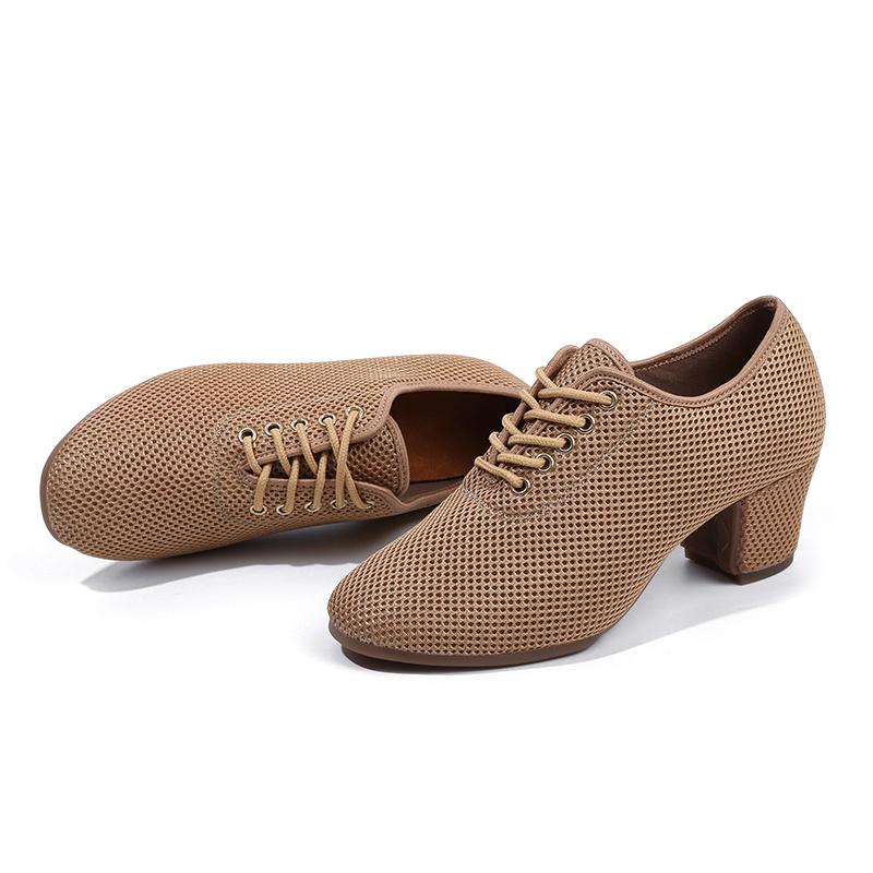 Mesh Breathable Latin Dance Shoes Jazz Latin Tango Women's and Men's Non Slip Dance Shoes 1/2 Inch In Height