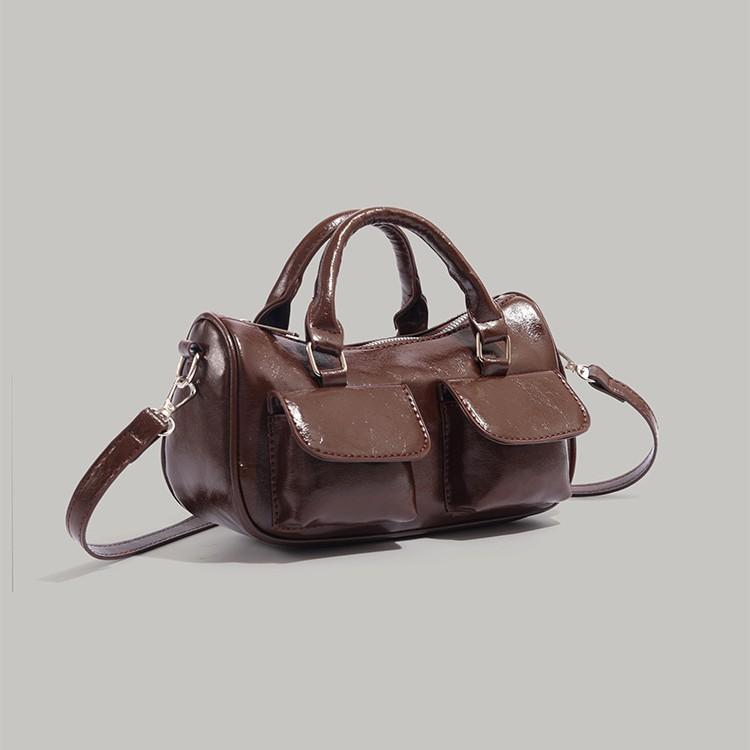 Large Capacity Bowling Bag 2024 New Autumn Winter Handbag High-end Daily Casual Versatile Shoulder Crossbody Bag
