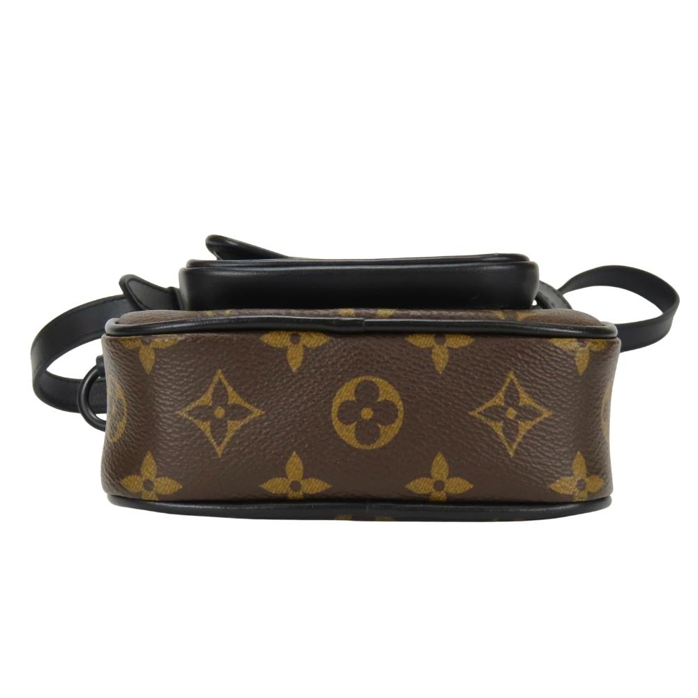 Used LOUIS VUITTON Shoulder Bag Christopher Wearable M69404 Wallet Monogram macacer Brown black Everyday use
