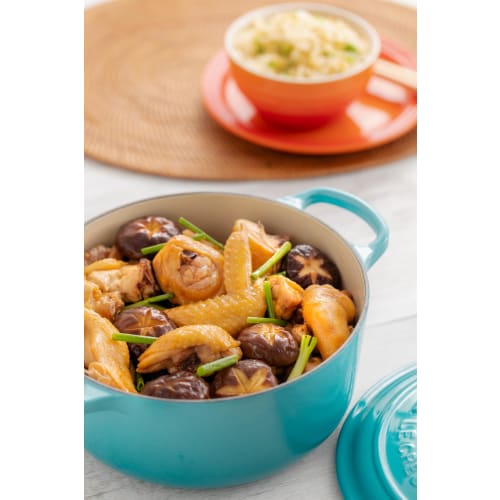 Le Creuset Cast Iron Enamel Cocotte Ronde Pot, 20 cm, Caribbean Blue, Gas, Induction, and Oven Compatible [Official Japanese Product]