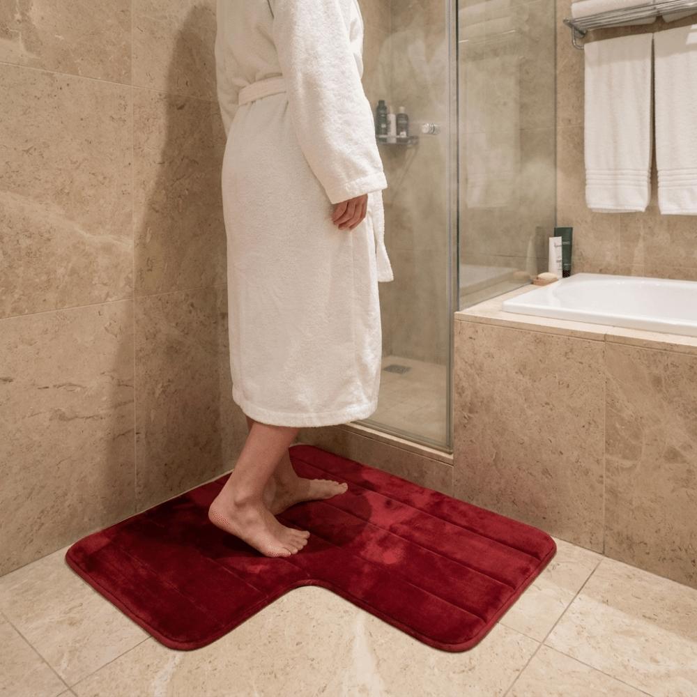 Striped L-Shaped Bathroom Floor Mat Coral Velvet Non-Slip Doormat Absorbent Foot Mat Shower Room