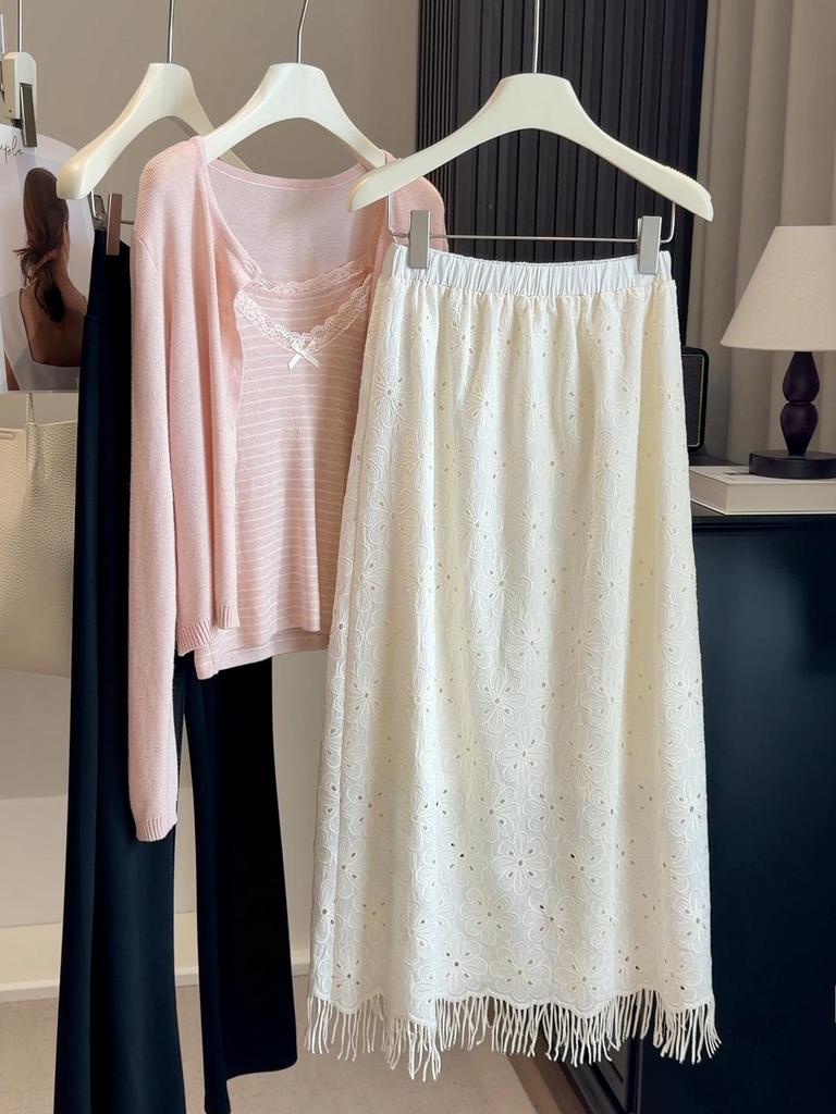 High-Waisted Embroidery Tassel Lace Midi Skirt for Women, Spring/Summer 2026: Slimming, Elegant, Hip-Hugging, Straight-Leg Design